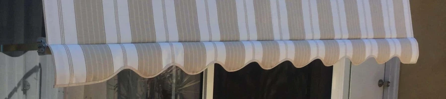 Automatic-Lock-Arm-Awnings-1.jpg
